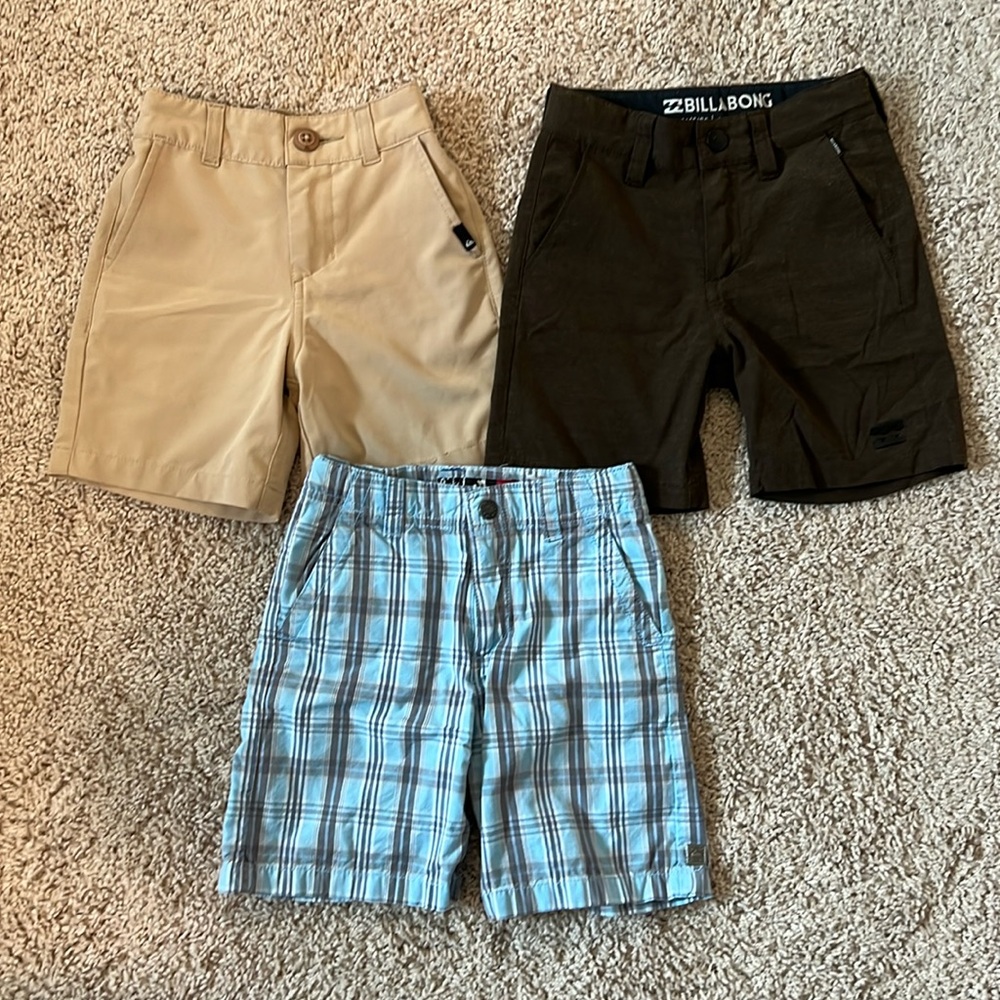 Lot, Set, Bundle of 3 Shorts in Size 3T